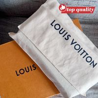 Product color=pic , with dust bag.